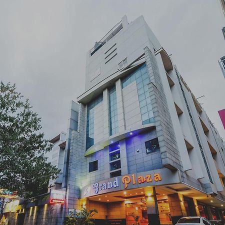 Отель Super Capital O Grand Plaza Коимбатур Экстерьер фото